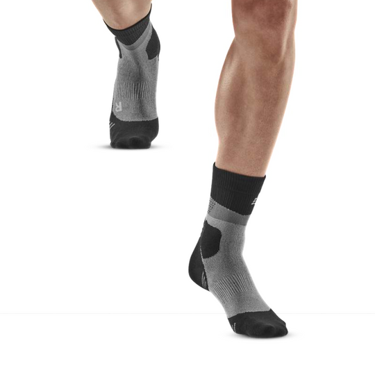 Max Cushion Mid Cut Socks Hiking - Men