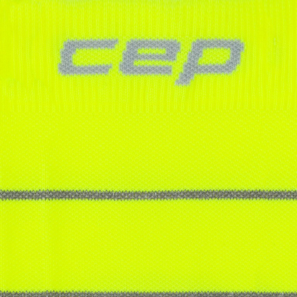 Pro Run Reflective Mid Cut Socks - Women