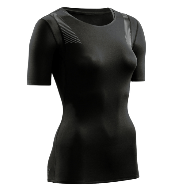Compression shirt sales nike womens